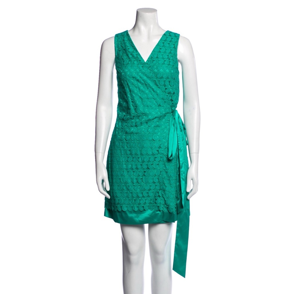 Diane von Furstenberg Elegant Mini Dress